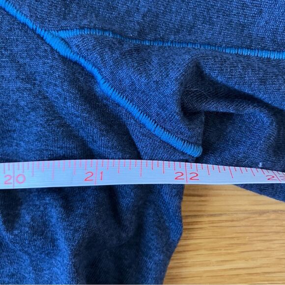 L.L. Bean Blue Base Layer Performance Outdoor Gorpcore Run Gym Short Sleeve Tee - Picture 7 of 7